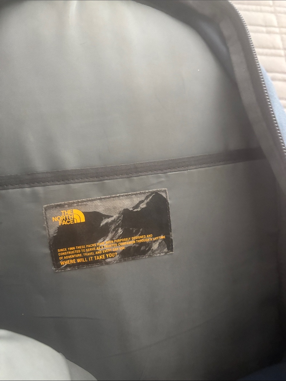 North Face navy bookbag - Picture 5 of 6
